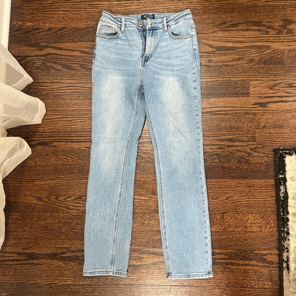 Straight Leg Light Wash Jean Fashion Nova